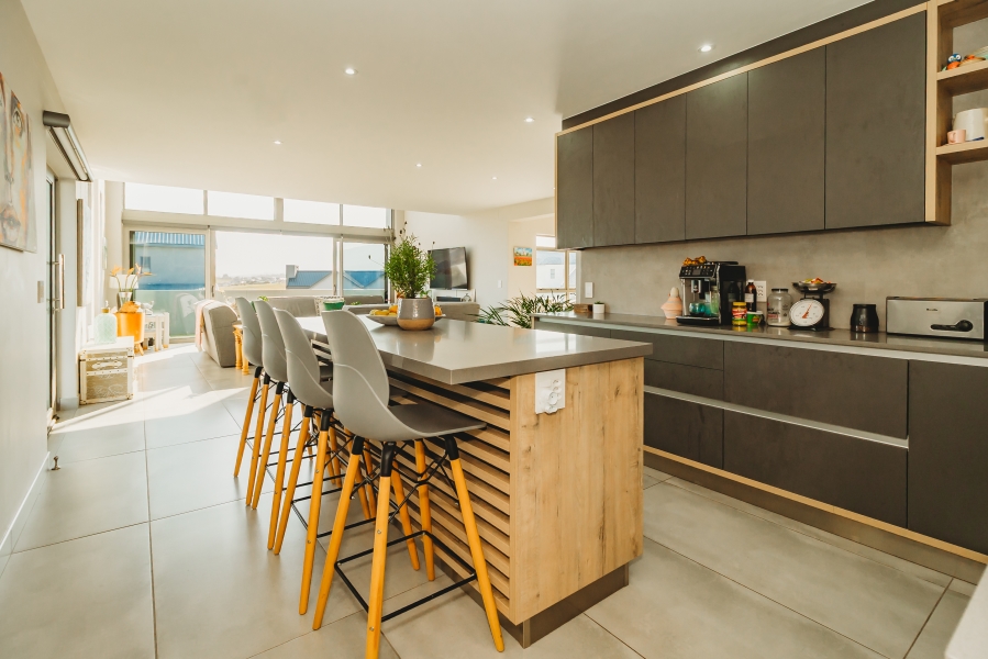 5 Bedroom Property for Sale in Kingswood Golf Estate Western Cape
